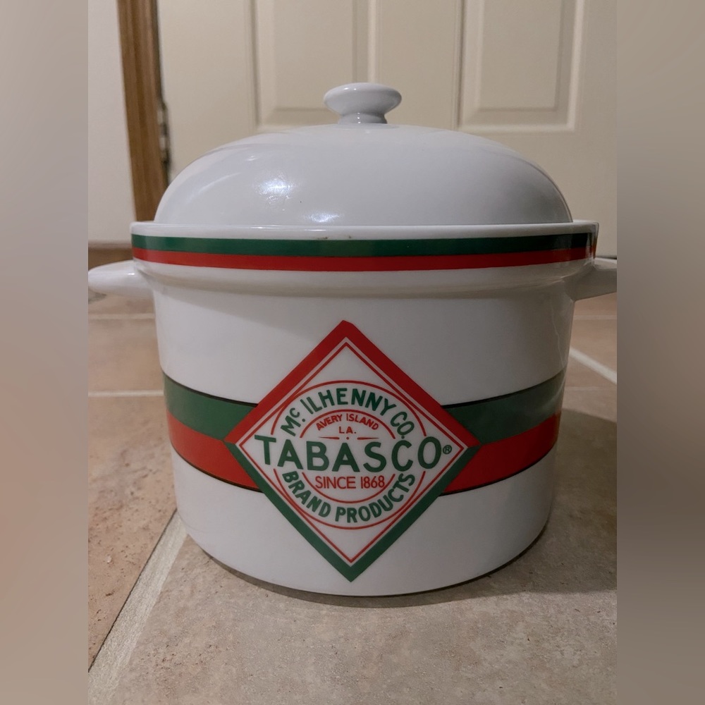 Mcilhenny Tabasco 2 1/2 Qt Soup or Dip Ceramic Tureen Pot With Lid